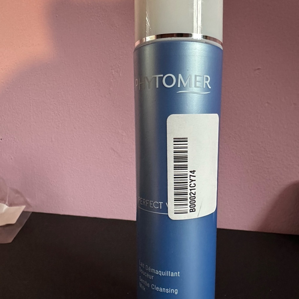 Cleansing milk